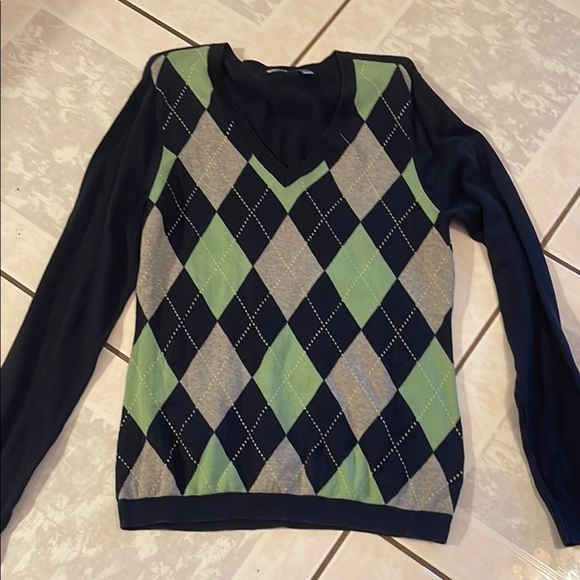 Vintage IZOD Black and Green V-Neck Sweater with Argyle Pattern - Picture 1 of 4